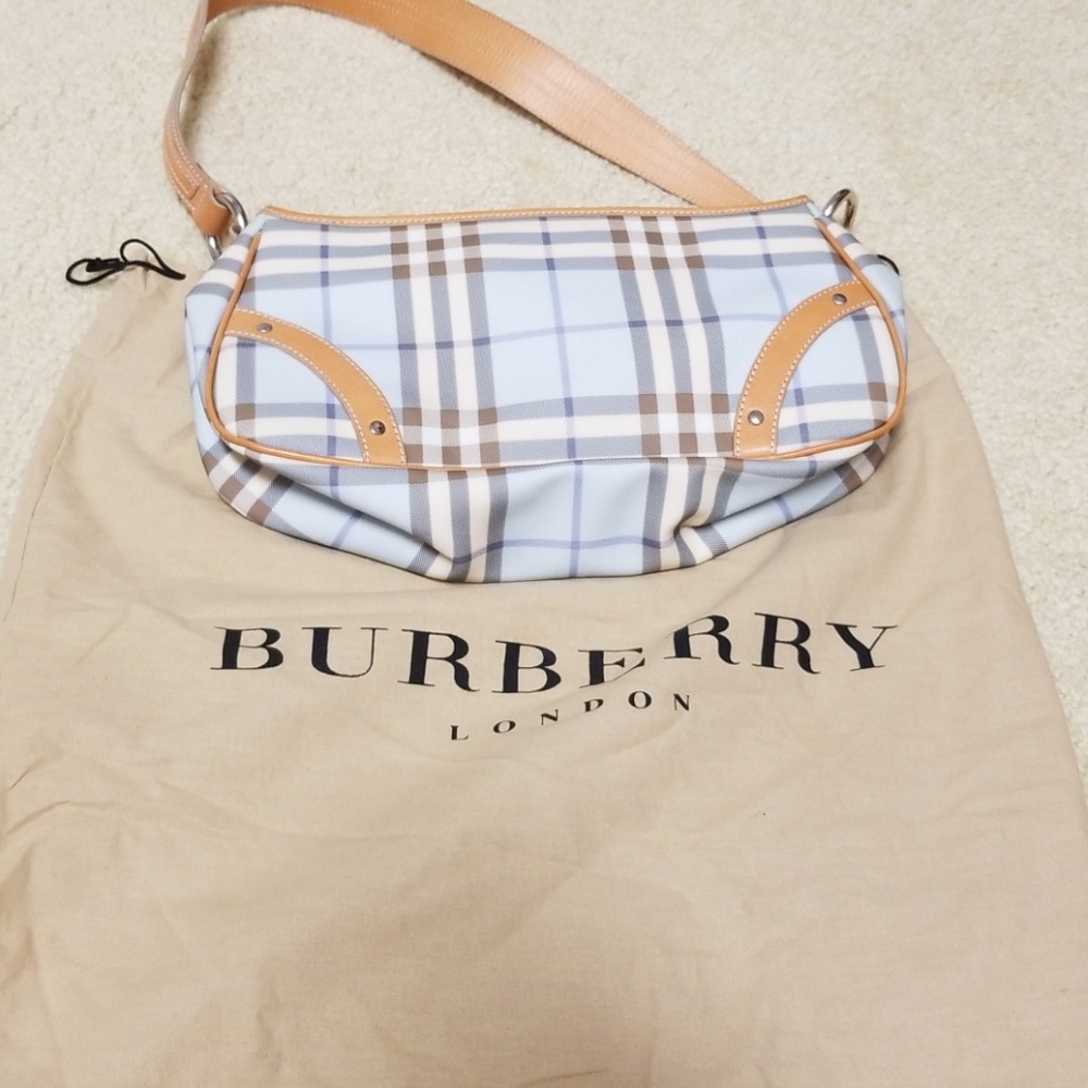 Authentic Burberry purse- firm price - Picture 5 of 8